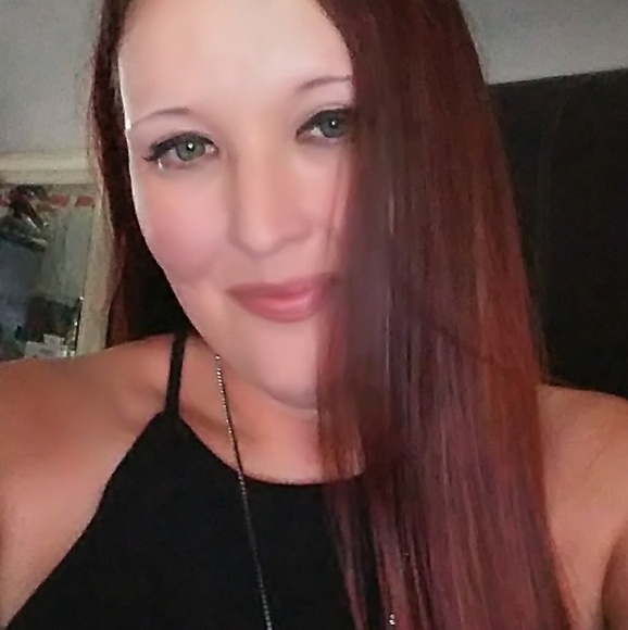 Meet your Posher, Kelley - Picture 1 of 1